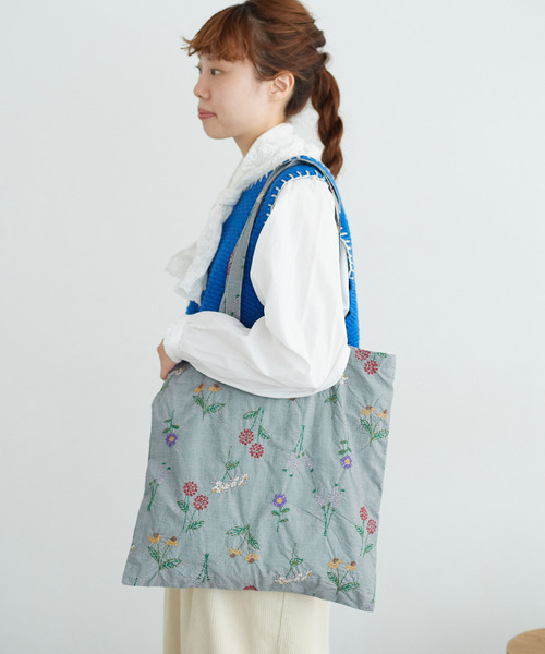 chambre de charme(シャンブルドゥシャーム)の「cdc お花図鑑刺繍 トートバッグ(トートバッグ・レディース・チェック・FREE)」の16枚目の写真