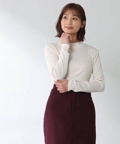 Honeys（ハニーズ）の「テレコハイネックＴ（Tシャツ/カットソー・レディース・イエロー/ベージュ系その他/グレー×ピンク/ブラック/ブラウン系その他/アイボリー・M/S/L）」の2枚目の写真