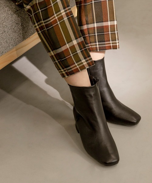 URBAN RESEARCH（アーバンリサーチ）の「レザーショートブーツ（ブーツ・レディース・チャコールグレー/ブラック・36/37/38）」の5枚目の写真