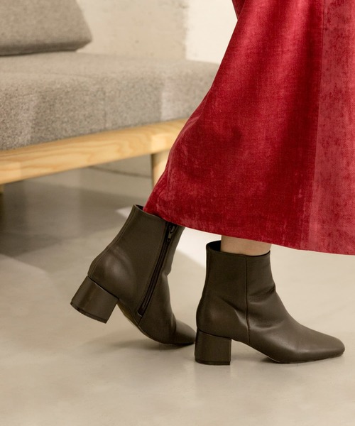 URBAN RESEARCH（アーバンリサーチ）の「レザーショートブーツ（ブーツ・レディース・チャコールグレー/ブラック・36/37/38）」の14枚目の写真