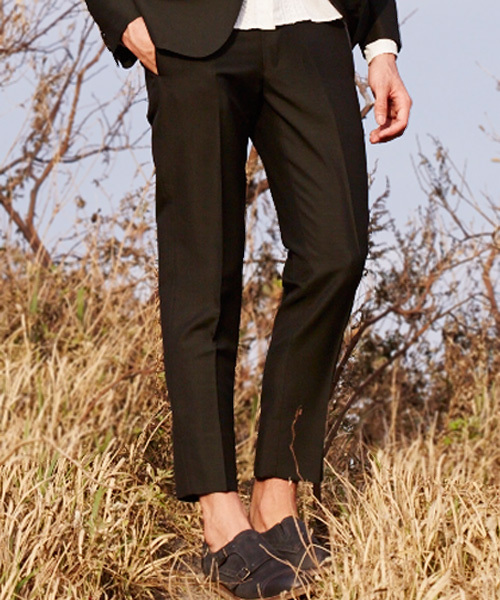 KATHARINE HAMNETT LONDON （キャサリンハムネットロンドン）の「CHAMBRAY MOHAIR WOOL / シャンブレーモヘアウールパンツ（スラックス・メンズ・グリーン/グレー・SMALL/LARGE/MEDIUM/XL）」の2枚目の写真