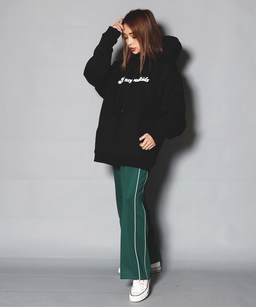 A FEW GOOD KIDS(ア フュー グッド キッズ)の「A FEW GOOD KIDS-サークルロゴ・プルパーカー(パーカー・レディース・ブラック/オレンジ/ホワイト・L/XL)」の6枚目の写真