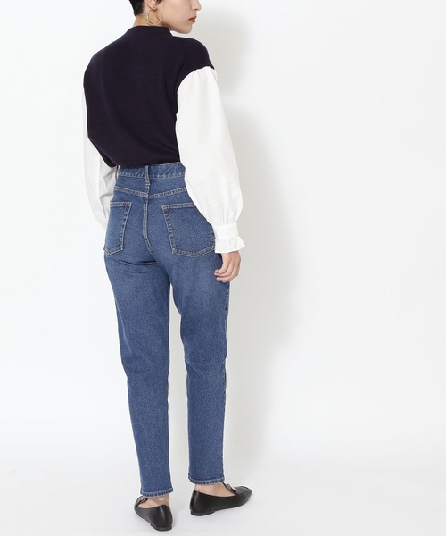 NATURAL BEAUTY BASIC（ナチュラルビューティーベーシック）の「デニムストレートパンツ（デニムパンツ・レディース・オフホワイト/ネイビー・X-SMALL/SMALL/MEDIUM）」の11枚目の写真