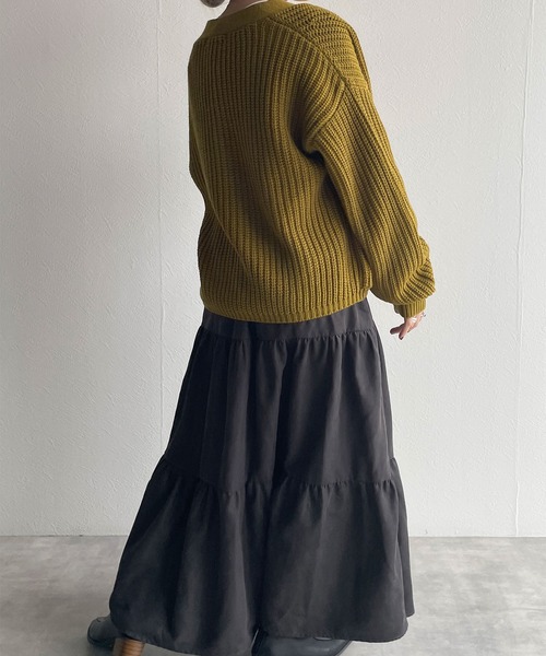 w closet（ダブルクローゼット）の「Vネックショート丈カーディガン（カーディガン/ボレロ・レディース・ベージュ/イエロー/グリーン/モスグリーン・FREE）」の7枚目の写真