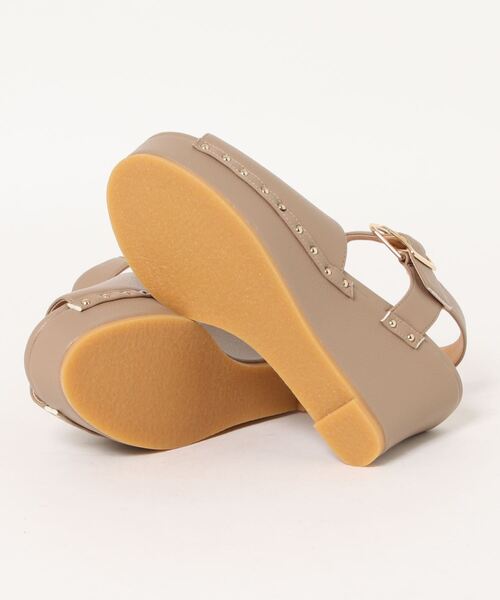 To b. by agnes b.（トゥービーバイアニエスベー）の「WP65 CHAUSSURES プラットフォームサンダル（サンダル・レディース・ベージュ・MEDIUM/LARGE/SMALL）」の6枚目の写真