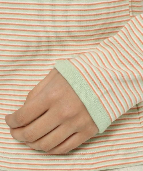 LOWRYS FARM（ローリーズファーム）の「カラーボーダーＴＬＳ　271428（Tシャツ/カットソー・レディース・ブラック系その他/ブルー系その他/グリーン系その他/オレンジ系その他・FREE）」の14枚目の写真