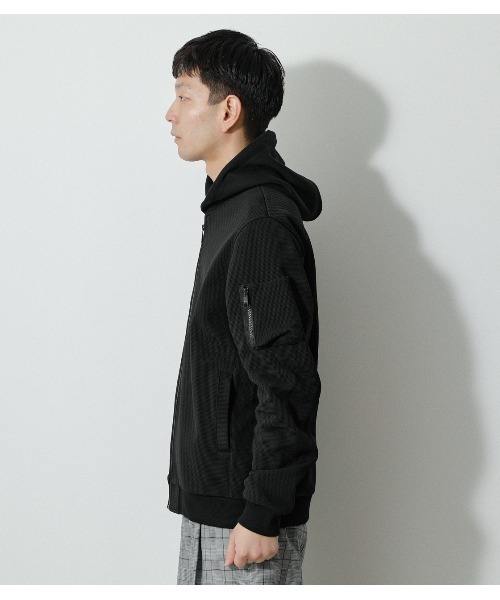 AZUL by moussy(アズールバイマウジー)の「MOVE FIT EASY MA-1/ムーブフィットイージーMA‐1(MA-1・メンズ・ベージュ/ブラック・LARGE/MEDIUM)」の7枚目の写真