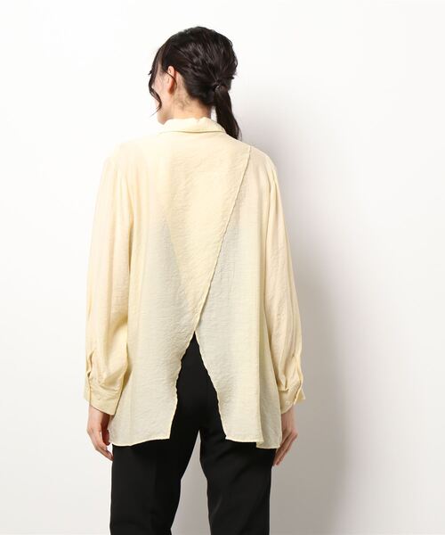 y/m by misato（イムバイミサト）の「シアーバッククロスシャツ（シャツ/ブラウス・レディース・ライトイエロー/オフホワイト・FREE）」の11枚目の写真