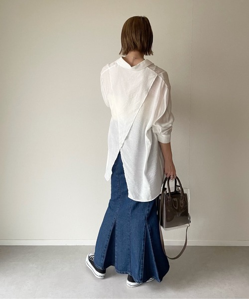 y/m by misato（イムバイミサト）の「シアーバッククロスシャツ（シャツ/ブラウス・レディース・ライトイエロー/オフホワイト・FREE）」の13枚目の写真