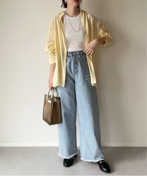 y/m by misato（イムバイミサト）の「シアーバッククロスシャツ（シャツ/ブラウス・レディース・ライトイエロー/オフホワイト・FREE）」の4枚目の写真