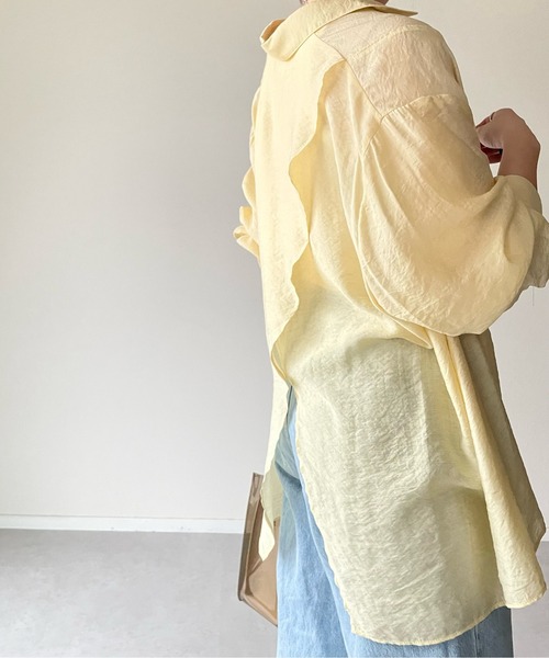 y/m by misato（イムバイミサト）の「シアーバッククロスシャツ（シャツ/ブラウス・レディース・ライトイエロー/オフホワイト・FREE）」の9枚目の写真