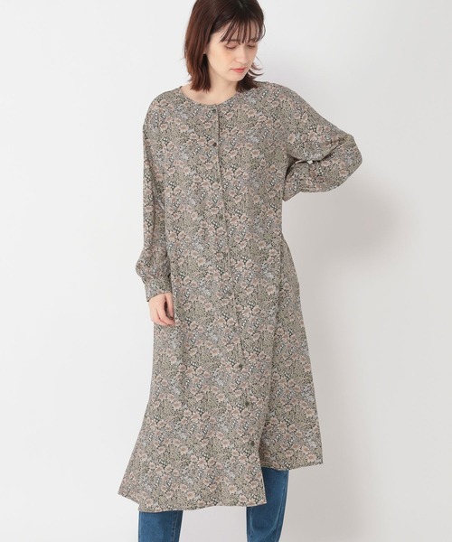 studio CLIP(スタディオクリップ)の「ダブルフロント小花ジョーゼットワンピース(ワンピース・レディース・イエロー/ブルー/グリーン・FREE)」の2枚目の写真