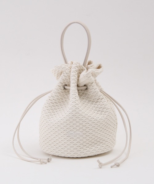 ROPE'(ロペ)の「NOVATEX/ドローストリング2WAY巾着バッグ(ショルダーバッグ・レディース・ホワイト/ベージュ・FREE)」の6枚目の写真