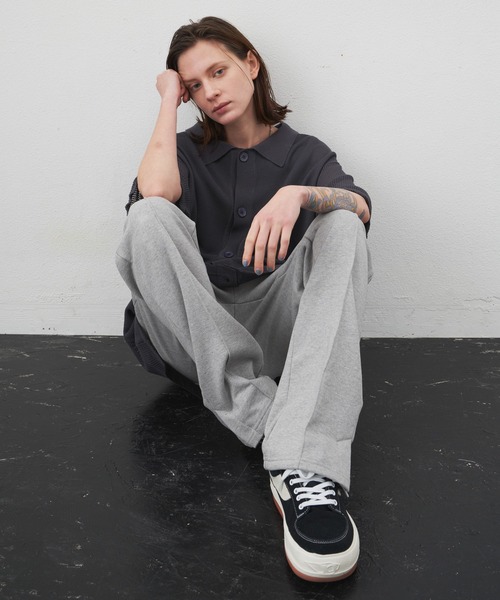 AIVER（アイバー）の「AIVER　ドライニットS/Sシャツ（シャツ/ブラウス・メンズ・ダークグレー/アイボリー/ブラック・MEDIUM/LARGE）」の15枚目の写真