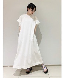 emmi（エミ）の「【emmi atelier】スリーブタック入りカットワンピース（ワンピース）」