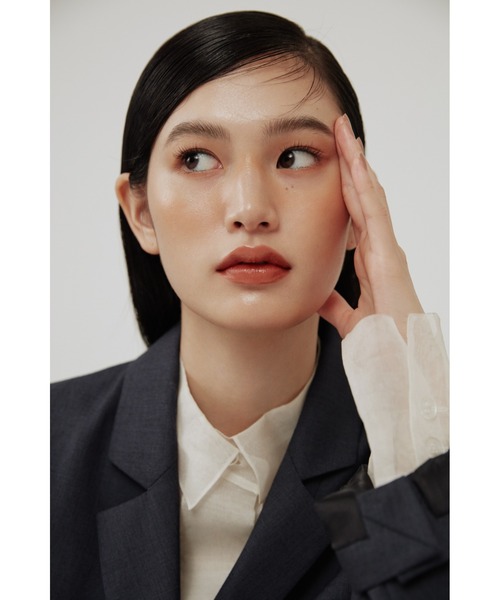 hince（ヒンス）の「ニューデップスアイシャドウ（アイシャドウ・レディース・ビルド・オン/アリュール・イン・モーション/インスパイア/イニシャル/リフレクション/オネスティ/アンフレーム/センシブル/ビー・マイ・アリュール/イン・ミッドサマー/アット・ザ・モーメント/オーセンティック・FREE）」の14枚目の写真