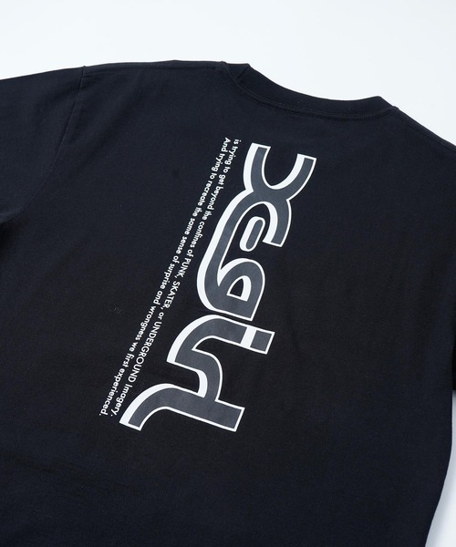 X-girl（エックスガール）の「VERTICAL WORDロゴTシャツ（Tシャツ