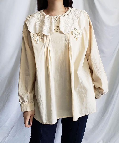 me+em select(ミームセレクト)の「刺繍かぎ編みレース襟タックブラウス(シャツ/ブラウス・レディース・ホワイト/ベージュ/ピンク・FREE)」の22枚目の写真