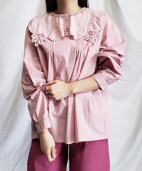 me+em select(ミームセレクト)の「刺繍かぎ編みレース襟タックブラウス(シャツ/ブラウス・レディース・ホワイト/ベージュ/ピンク・FREE)」の19枚目の写真