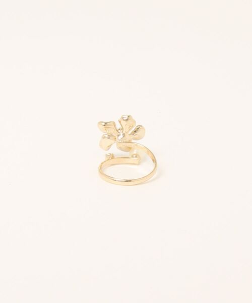 Te chichi（テチチ）の「パールフラワーリング（リング・レディース・ゴールド・ﾌﾘ-）」の2枚目の写真