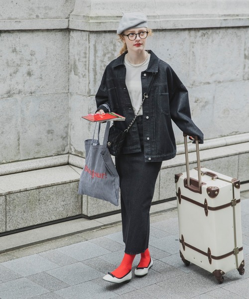 BONLECILL（ボンルシール）の「バックスリットデニムロングタイトスカート（デニムスカート・レディース・ブラック/ネイビー/ブルー/アイボリー/ブルー系1・FREE）」の16枚目の写真