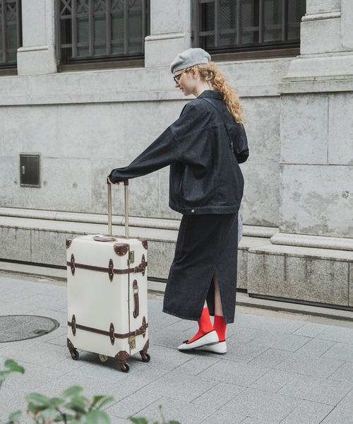 BONLECILL（ボンルシール）の「バックスリットデニムロングタイトスカート（デニムスカート・レディース・ブラック/ネイビー/ブルー/アイボリー/ブルー系1・FREE）」の17枚目の写真