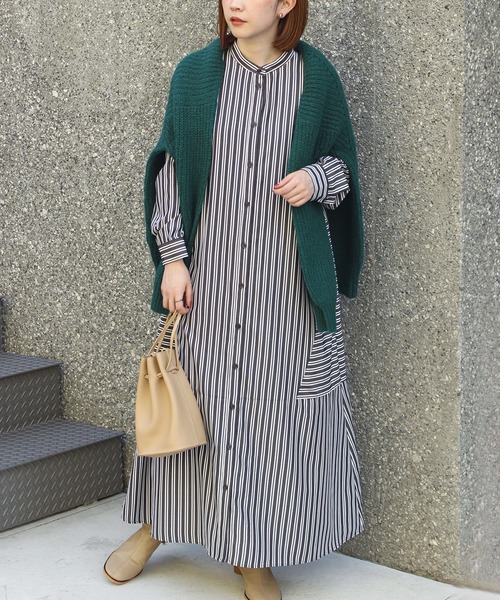 LAVEANGE(ラビアンジェ)の「ストライプ切替シャツワンピース(シャツワンピース・レディース・グリーン/ブラック/ネイビー・5L/LL/3L/4L/M)」の2枚目の写真