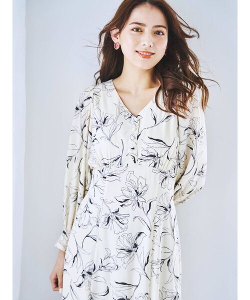 dazzlin（ダズリン）の「ラッフルカラーリボンセミフレアワンピース