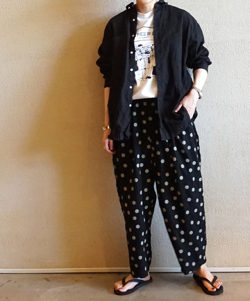 JOURNAL STANDARD LUXE(ジャーナルスタンダード ラックス)の「リネンドットタックバルーンパンツ(その他パンツ・レディース・ブラック/ブルー・FREE)」の17枚目の写真