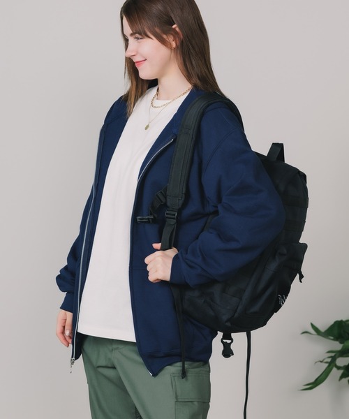 GILDAN(ギルダン)の「Gildan /ギルダン 8.0oz USAオーバーサイズ ジップアップパーカー 裏起毛 ビッグシルエット(パーカー・メンズ・ネイビー/ホワイト/ブラック/ダークブラウン/グレー/ライトブルー/マルーン/パープル/レッド/オレンジ/ライトピンク/グリーン系その他/ロイヤルブルー/グリーン/イエロー系その他・L/XL/S/M)」の9枚目の写真