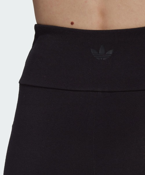 adidas(アディダス)の「アディカラー Neuclassics フルレングス レギンス / ヨガウェア / アディダスオリジナルス(レギンス/スパッツ・レディース・ブラック/ブルー・SMALL/MEDIUM/LARGE/X-LARGE/XX-LARGE/X-SMALL)」の5枚目の写真
