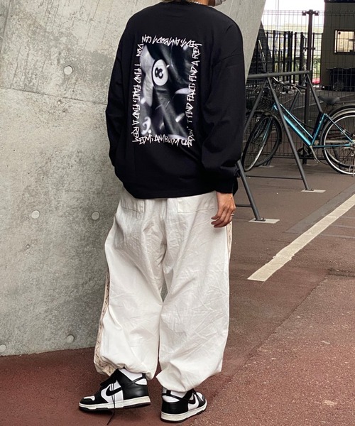 kutir(クティール)の「オーバーサイズビリヤードロンT(Tシャツ/カットソー・メンズ・ブラック/オフホワイト・MEDIUM/LARGE)」の15枚目の写真
