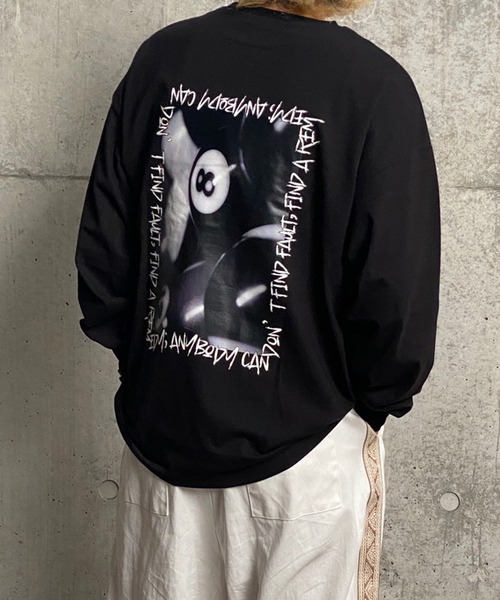kutir(クティール)の「オーバーサイズビリヤードロンT(Tシャツ/カットソー・メンズ・ブラック/オフホワイト・MEDIUM/LARGE)」の19枚目の写真