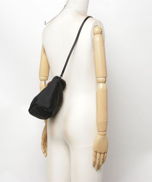 MAISON MARGIELA MINI CROSSBODY POUCH MM6 Maison Margiela（ｴﾑｴﾑｼｯｸｽ