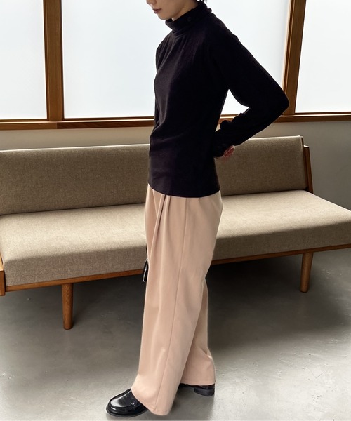 Amourire（アムリール）の「テレコハイネックプルオーバー（Tシャツ/カットソー・レディース・ベージュ/グリーン/ブラウン/ブラック・M/L）」の13枚目の写真