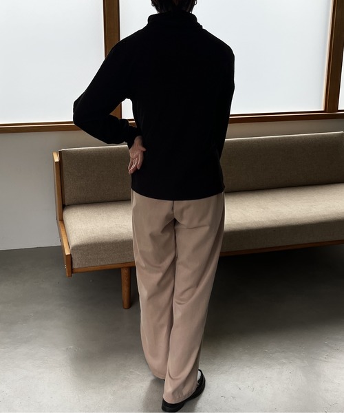 Amourire（アムリール）の「テレコハイネックプルオーバー（Tシャツ/カットソー・レディース・ベージュ/グリーン/ブラウン/ブラック・M/L）」の9枚目の写真