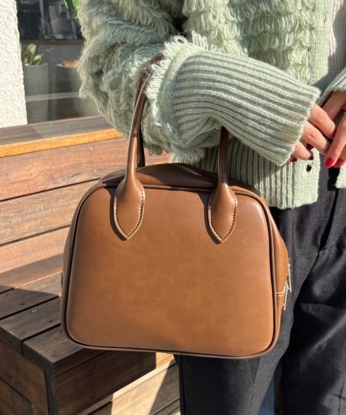 nemne store(ネンネストア)の「【nemne】2wayミニボストンショルダーバッグ(ショルダーバッグ・レディース・ブラック/ベージュ/ブラウン・フリー)」の2枚目の写真