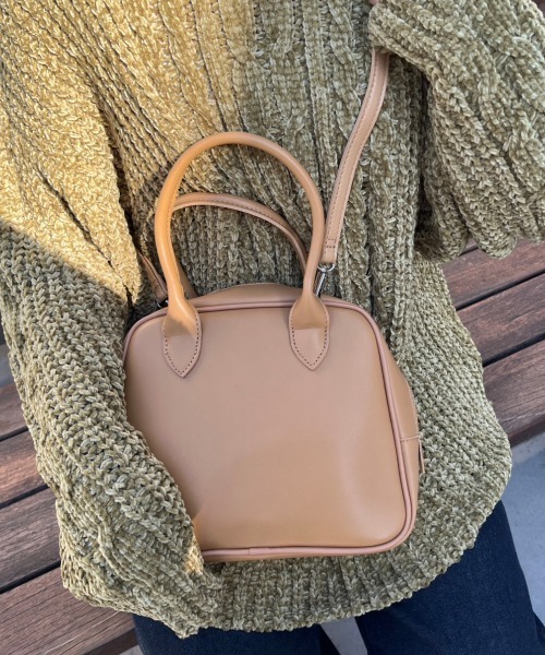 nemne store(ネンネストア)の「【nemne】2wayミニボストンショルダーバッグ(ショルダーバッグ・レディース・ブラック/ベージュ/ブラウン・フリー)」の5枚目の写真