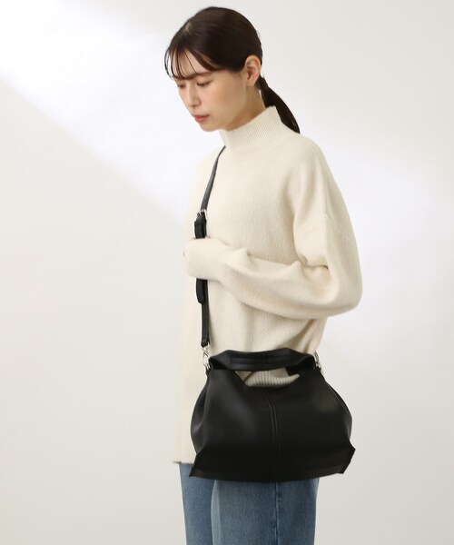 THE SHOP TK (ザ ショップ ティーケー )の「◆【軽量/ONOFF活躍/2WAY】シュリンクミドルトート/ワンハンドルバッグ(トートバッグ・レディース・ブラック/ブラウン系/ライトベージュ・00)」の15枚目の写真