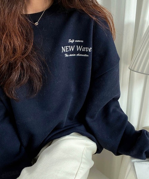 Dalfwin(ダールフィン)の「NEW Wave刺繍ロゴオーバーサイズスウェット(スウェット・レディース・グレー系その他/ネイビー/ブラック・FREE)」の4枚目の写真