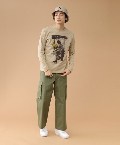 40ｃｔ＆525（フォーティーカラッツアンドゴーニーゴ）の「◆【Sサイズ～】ピアニストプリントTシャツ（Tシャツ/カットソー・メンズ・ホワイト/ライトグレー/ライトベージュ・01/02/03/04）」の13枚目の写真
