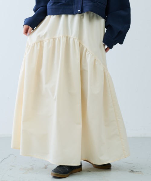 Aunt Marie's(アントマリーズ)の「アシメギャザー切替ロングスカート(スカート・レディース・ホワイト/サックスブルー/ブラック・FREE)」の4枚目の写真