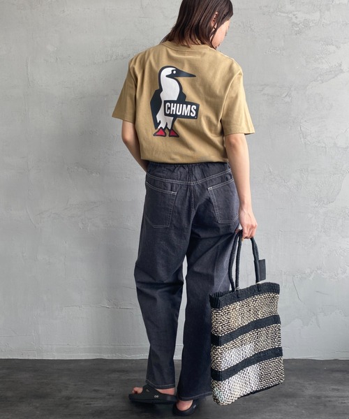 CHUMS（チャムス）の「[CHUMS/チャムス] BOOBY バックプリント ショートスリーブTシャツ（Tシャツ/カットソー・レディース・ホワイト/サックスブルー/ダークグリーン/ベージュ/グレイッシュベージュ/ブラック/ピンク/ホワイト×ネイビー・LARGE/XL/XXL/L/M）」の5枚目の写真