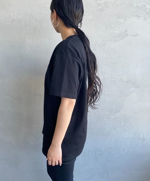 CHUMS（チャムス）の「[CHUMS/チャムス] BOOBY バックプリント ショートスリーブTシャツ（Tシャツ/カットソー・レディース・ホワイト/サックスブルー/ダークグリーン/ベージュ/グレイッシュベージュ/ブラック/ピンク/ホワイト×ネイビー・LARGE/XL/XXL/L/M）」の12枚目の写真