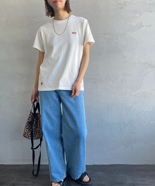 CHUMS（チャムス）の「[CHUMS/チャムス] BOOBY バックプリント ショートスリーブTシャツ（Tシャツ/カットソー・レディース・ホワイト/サックスブルー/ダークグリーン/ベージュ/グレイッシュベージュ/ブラック/ピンク/ホワイト×ネイビー・LARGE/XL/XXL/L/M）」の10枚目の写真