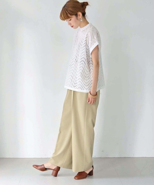 HER CLOSET（ハークローゼット）の「【shemoshelly】WEB限定カットワークレースフレンチブラウス（シャツ/ブラウス・レディース・オフホワイト/ダークグリーン/ブラック・M）」の14枚目の写真