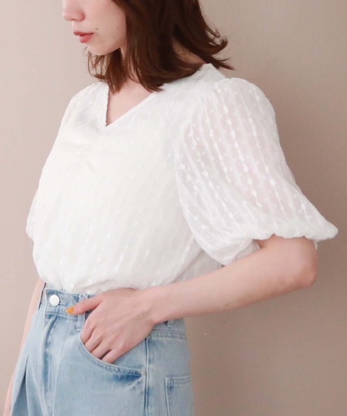 archives（アルシーヴ）の「ドビーフロントギャザーブラウス（シャツ/ブラウス・レディース・ブラック/アイボリー・MEDIUM）」の4枚目の写真