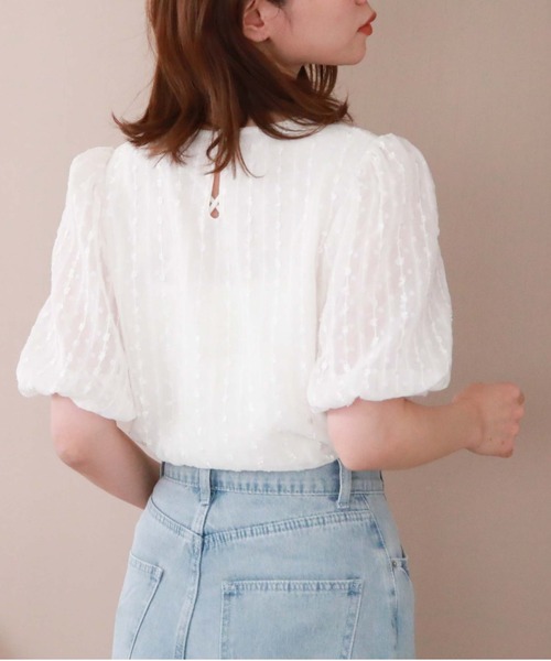 archives（アルシーヴ）の「ドビーフロントギャザーブラウス（シャツ/ブラウス・レディース・ブラック/アイボリー・MEDIUM）」の5枚目の写真