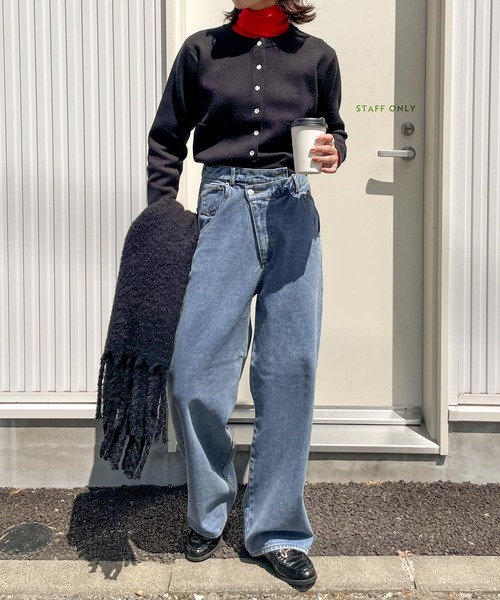 Chillfar（チルファー）の「アシンメトリーワイドダメージデニム（デニムパンツ・レディース・ライトブルー/ブラック・MEDIUM/LARGE）」の5枚目の写真