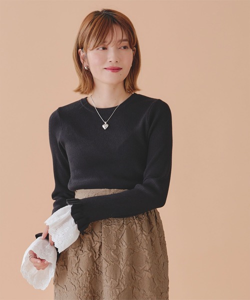 titivate(ティティベイト)の「クルーネック袖口レース2wayリブニット(ニット/セーター・レディース・アイボリー/ネイビー/ブラック・S/M)」の2枚目の写真